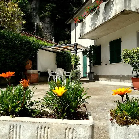 Apartament Casa Alma Lerici